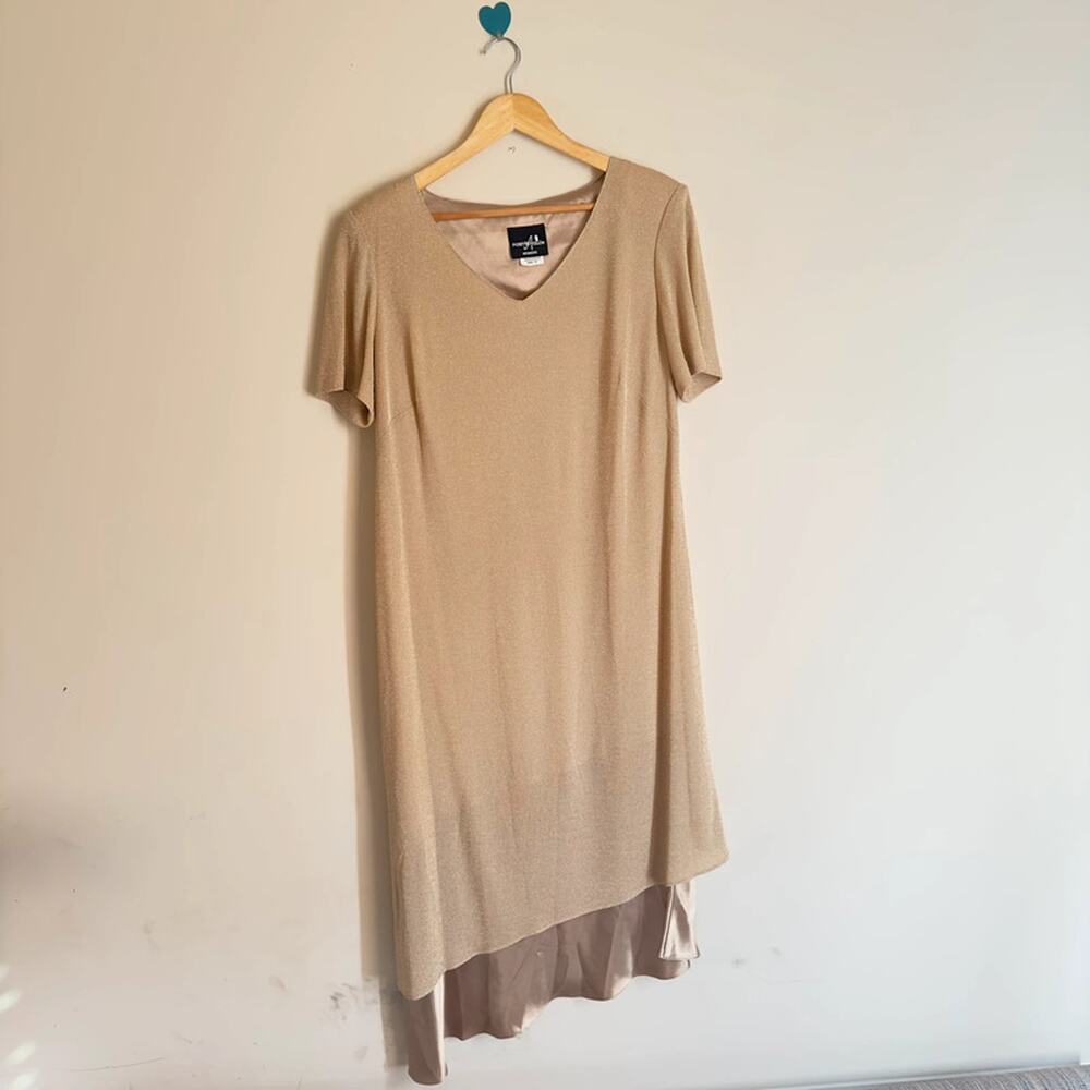 Elegant Gold V-Neck Maxi Dress for Women - Casual Short Sleeve Lining Long Dress